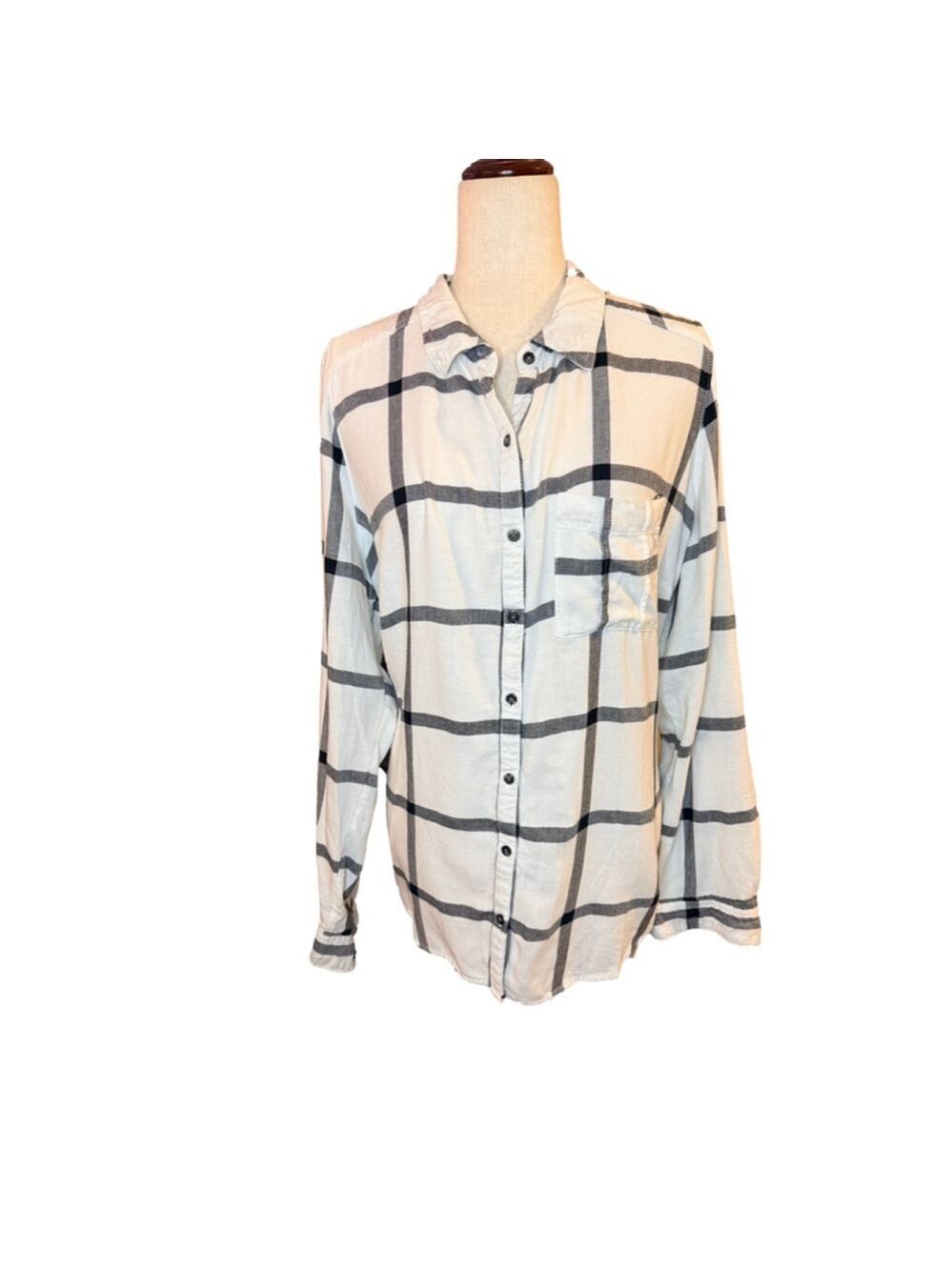 Maurices, black and white check shirt, long sleeve button up collar pocket sz 1 - Picture 2 of 11